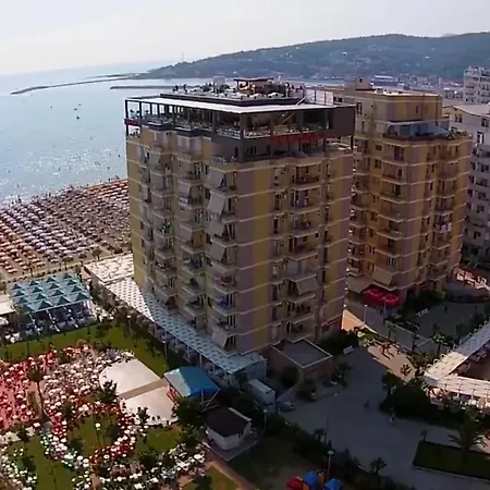 Claudia Seaside