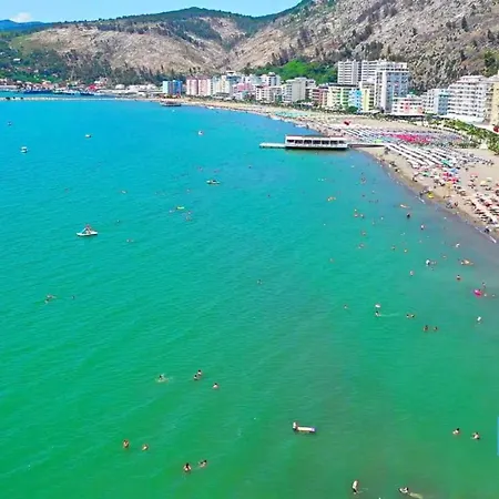Claudia Seaside